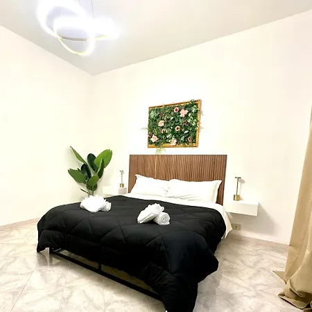 Golden Luxury Home - San Giovanni - 10 min to Basilica of San Giovanni - 25 min to Colosseum-2
